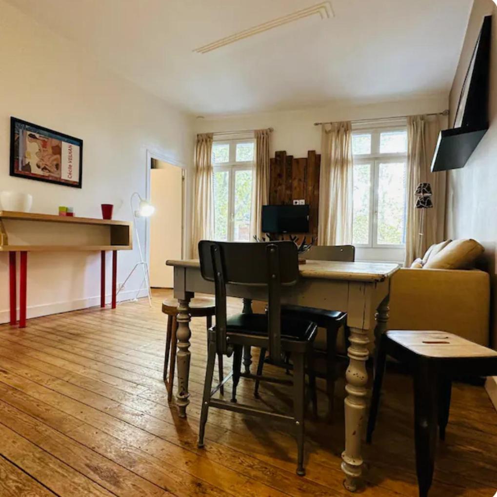 Standing Apartment T2 Near The Train Station And Tours Eksteriør billede