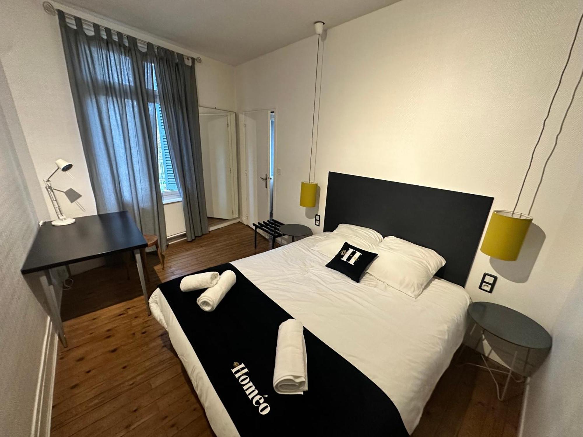 Standing Apartment T2 Near The Train Station And Tours Eksteriør billede